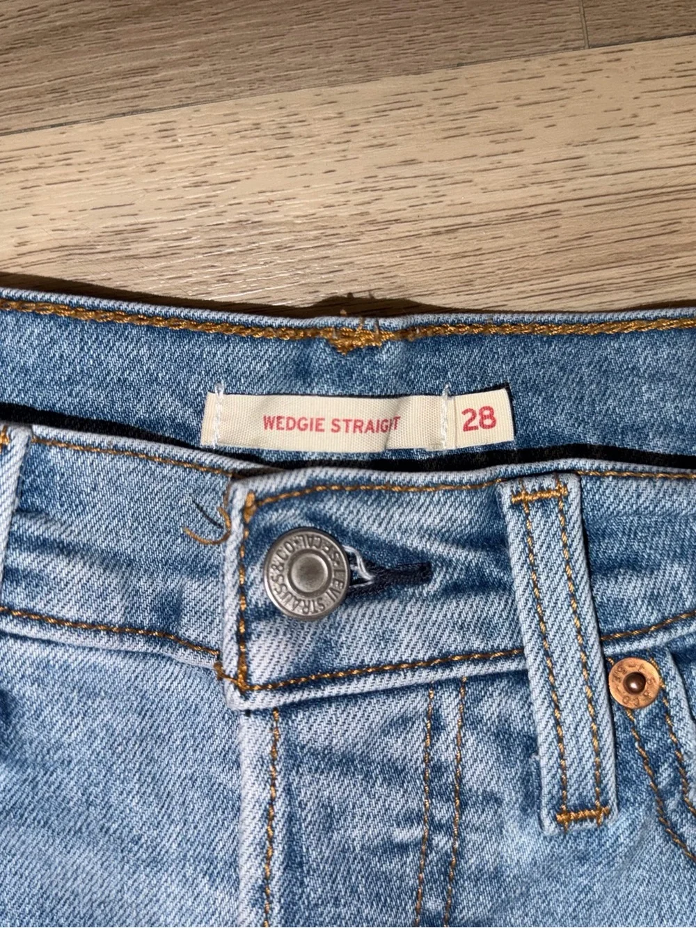 Levis slim skinny